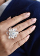 Elegantní prsten s krystaly ve tvaru kytičky 35012.1