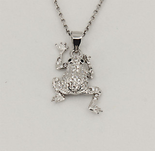 Stříbrný přívěsek Žába 3058540004