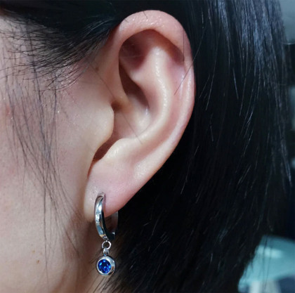 Ocelové náušnice kroužky ES651 - Sapphire
