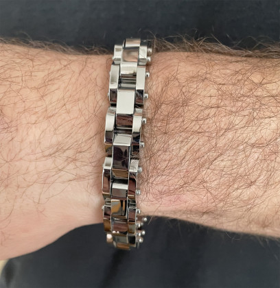 Ocelový náramek na paži WJHB592ST