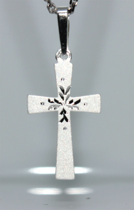 Přívěšek křížek na krk SKZ006