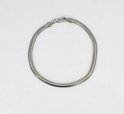 Stříbrný náramek na ruku hádek 3056260023