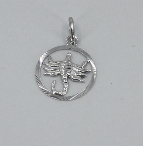 Stříbrný přívěsek se znamením Štír 3035800011