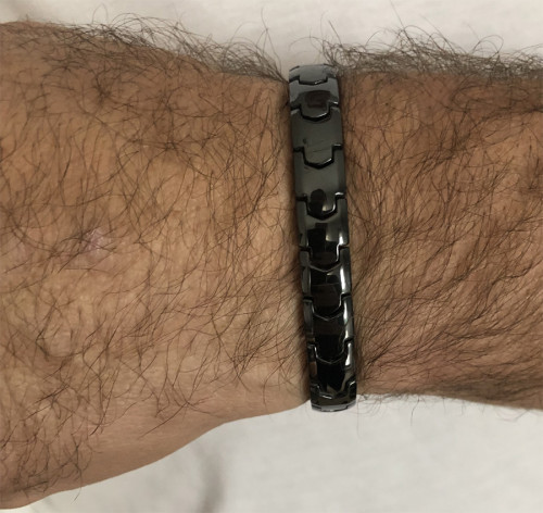 Magnetický černý náramek WJHB356